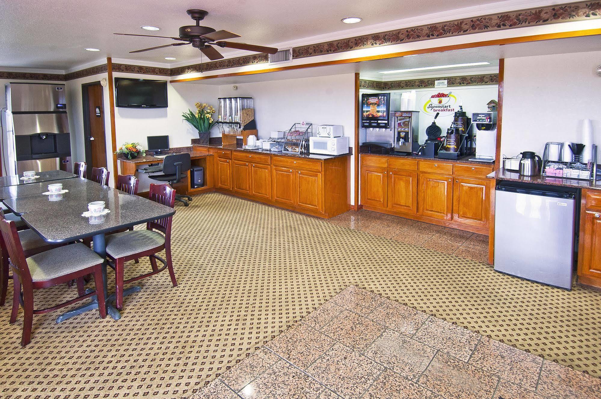 Super 8 By Wyndham Mount Vernon Luaran gambar